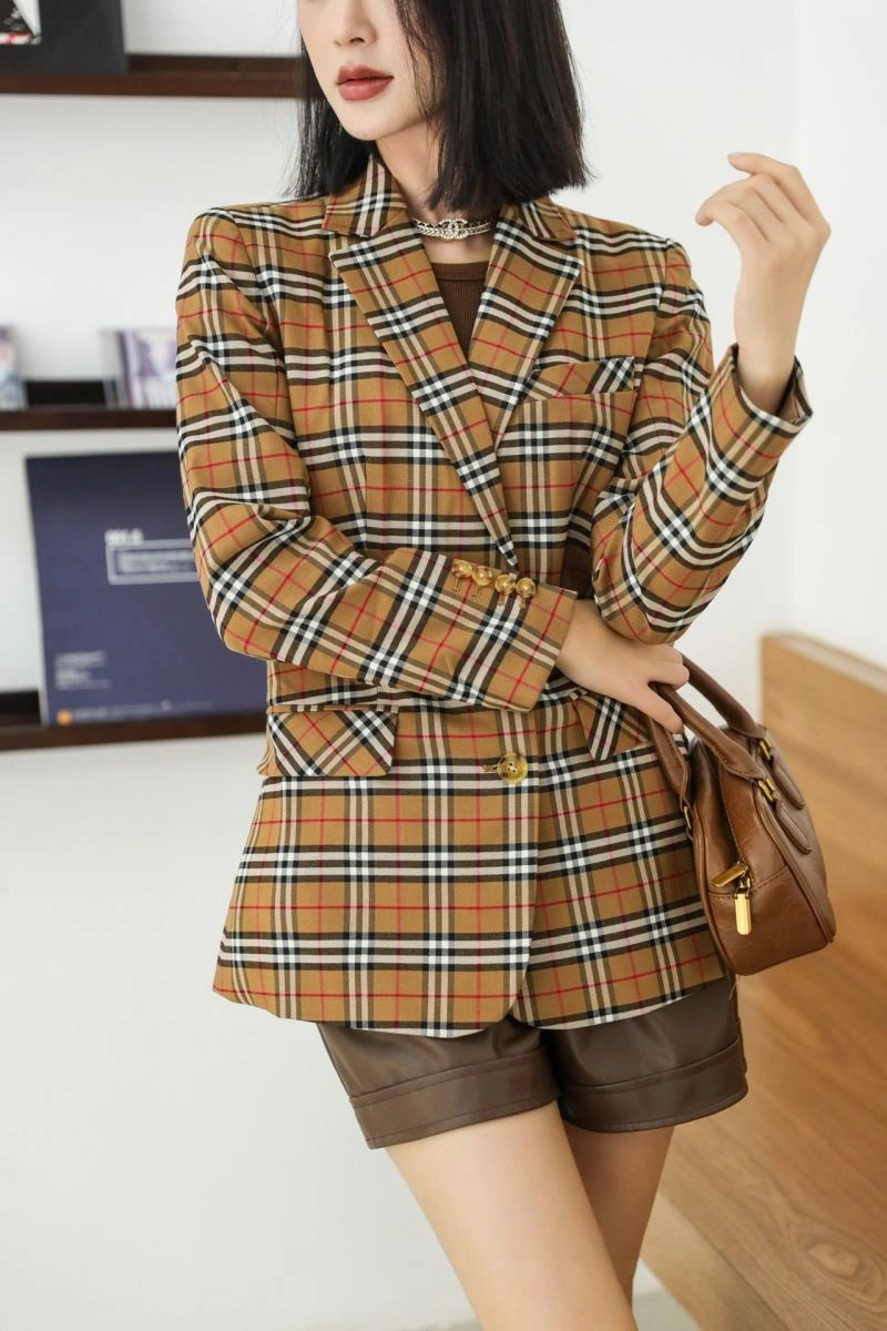 Burberry Outwear Youthful 104178