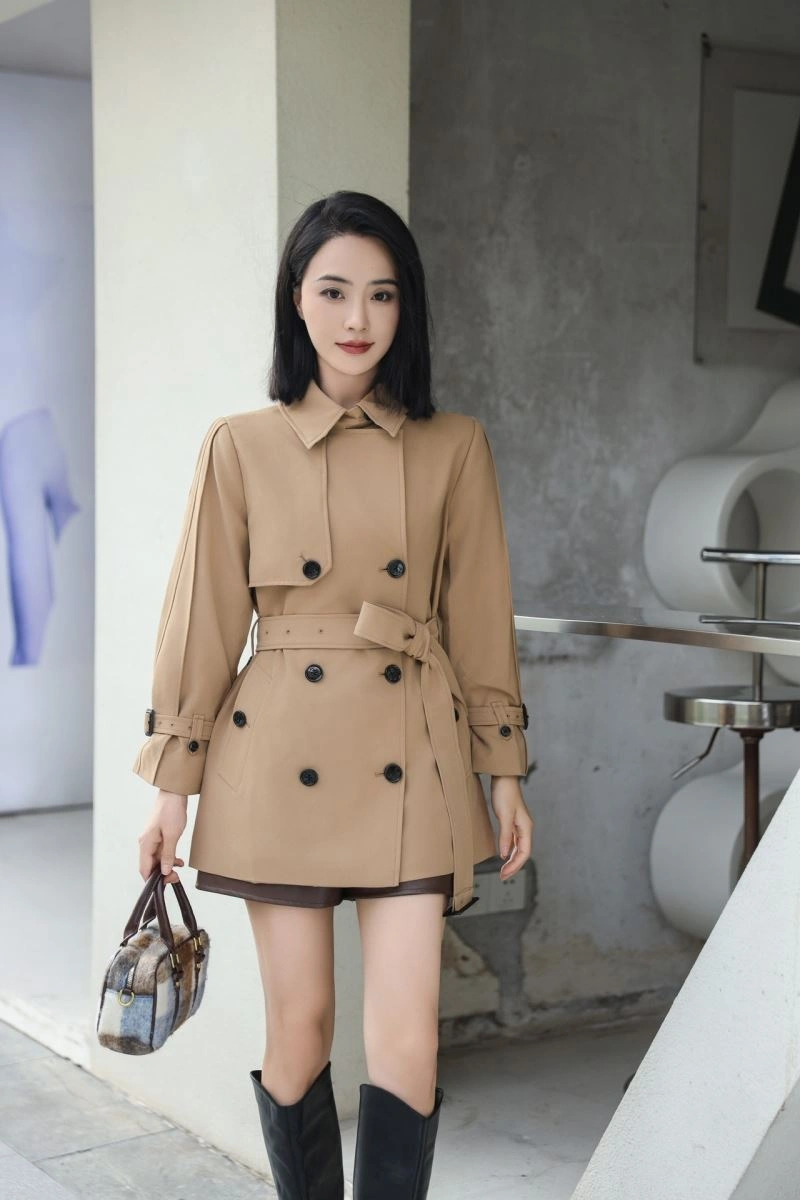Burberry Outwear Compact 104176