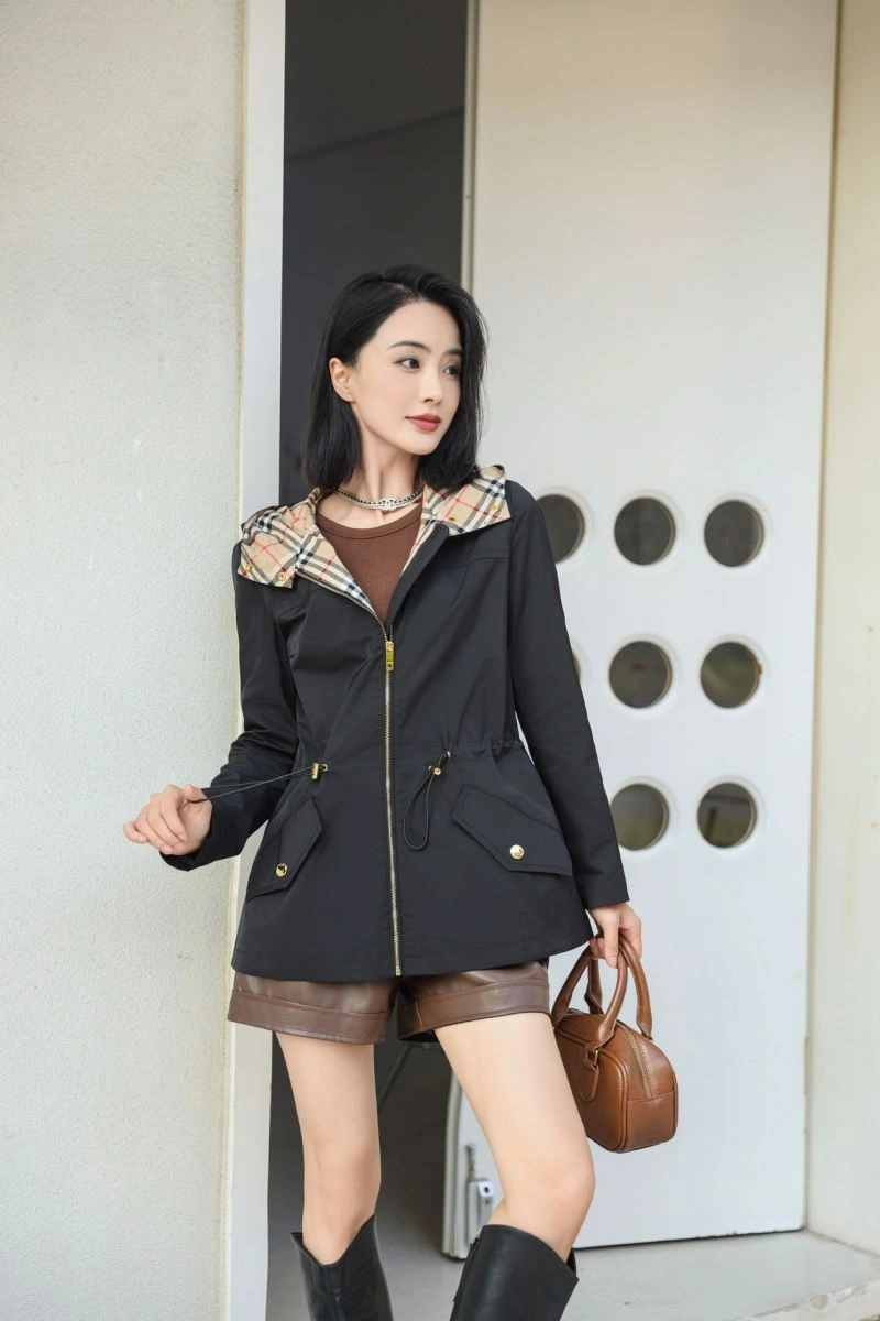 Burberry Outwear Breathable 104174