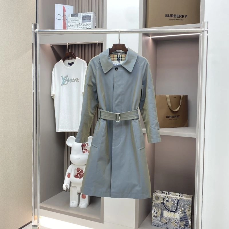 Breathable Burberry Outwear 104182