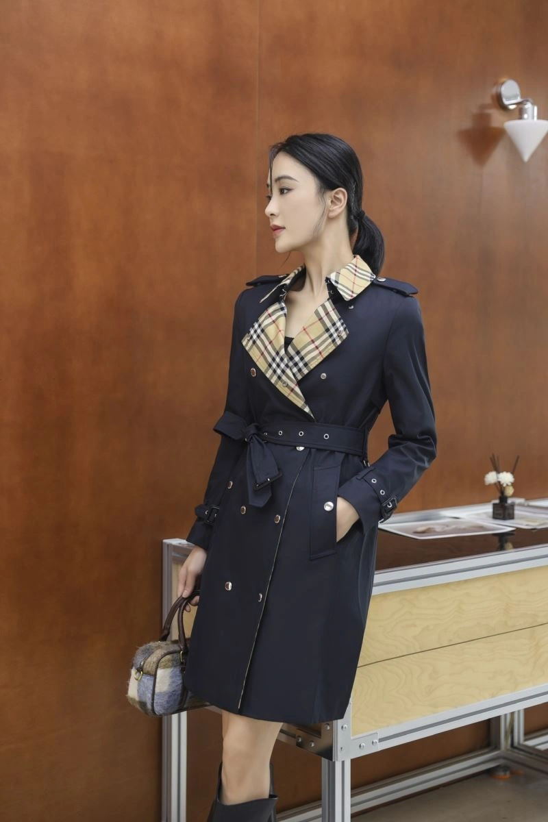 Supportive Burberry Outwear 104185