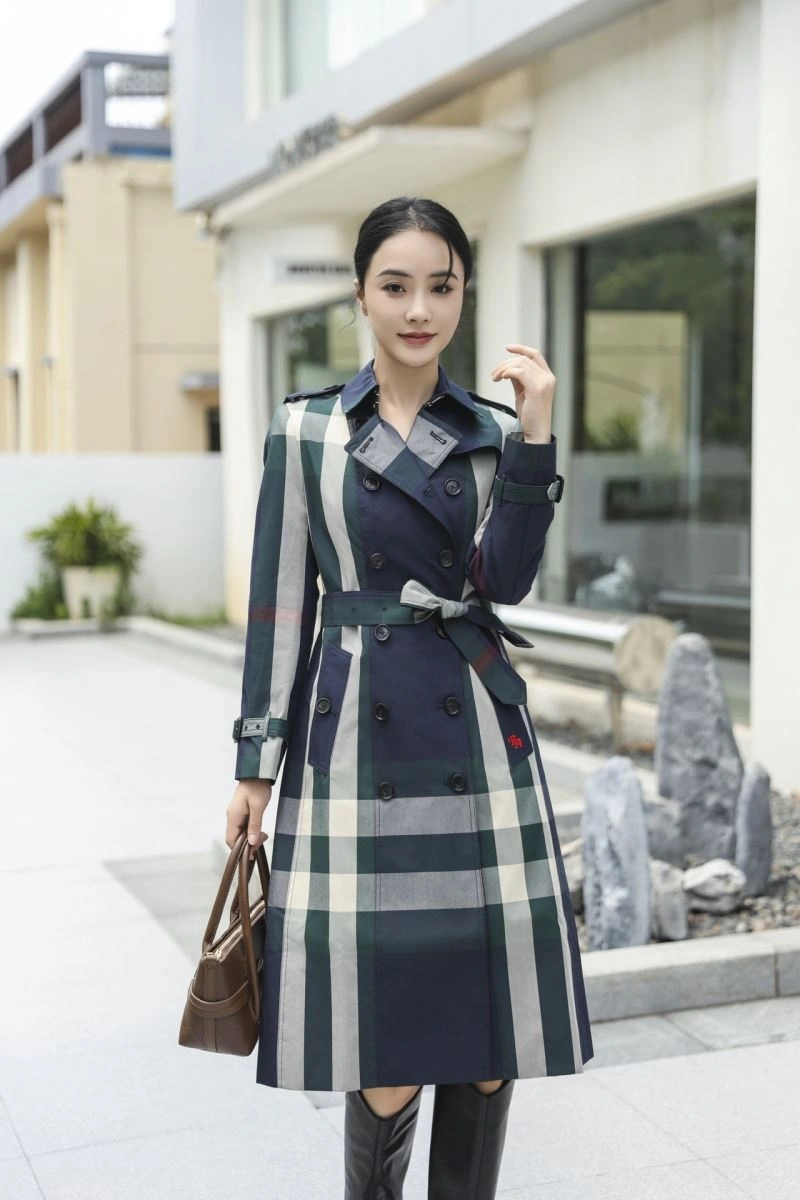 TimelessDesign Burberry Outwear 104140