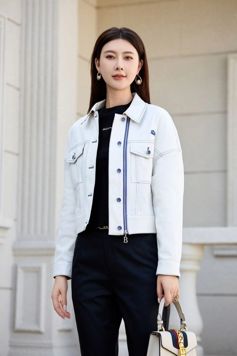 Attractive Burberry Outwear 104143