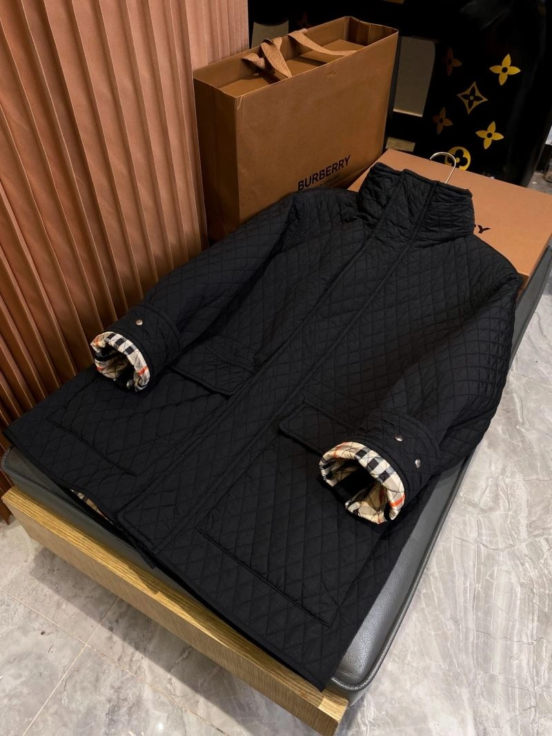 Burberry Outwear Stretchable 104125