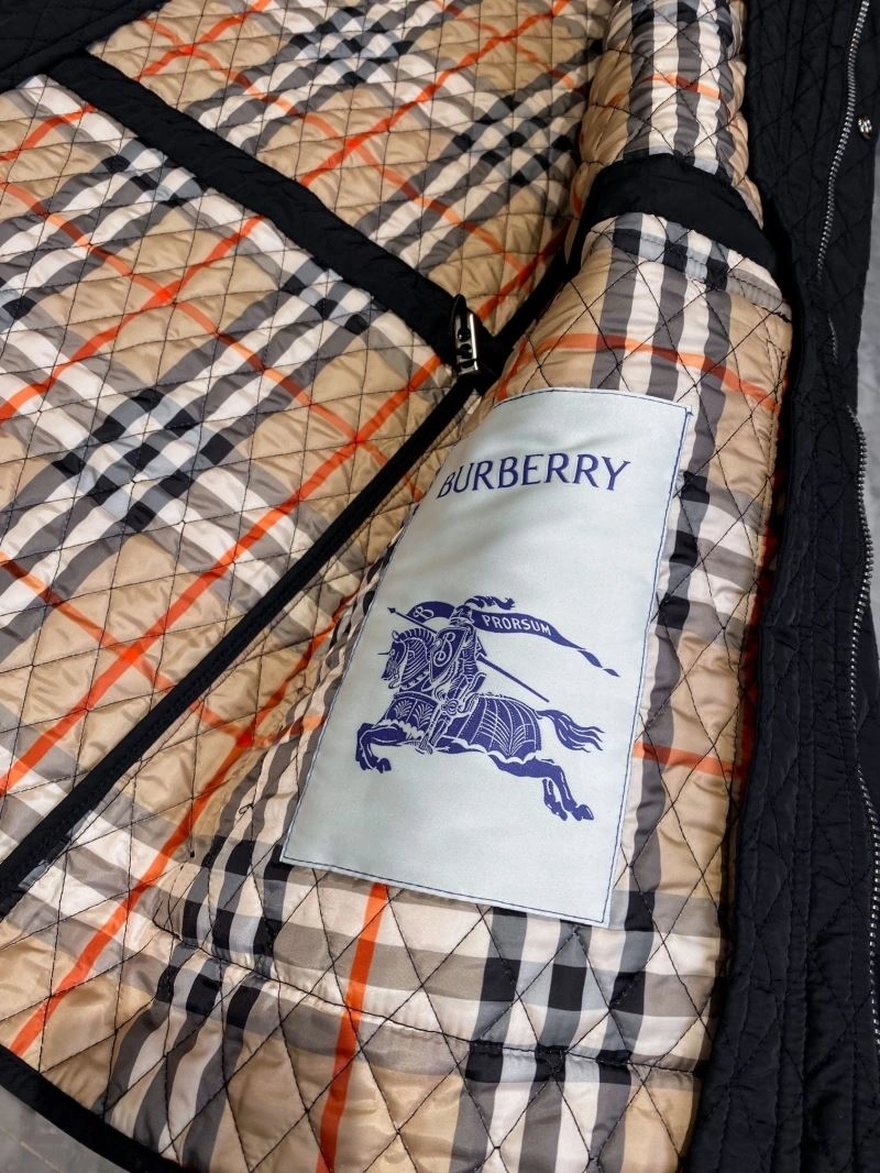 Burberry Outwear Stretchable 104125