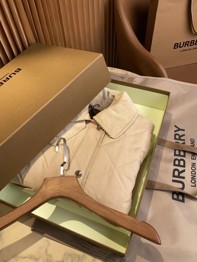 Burberry Outwear UrbanStyle 104127