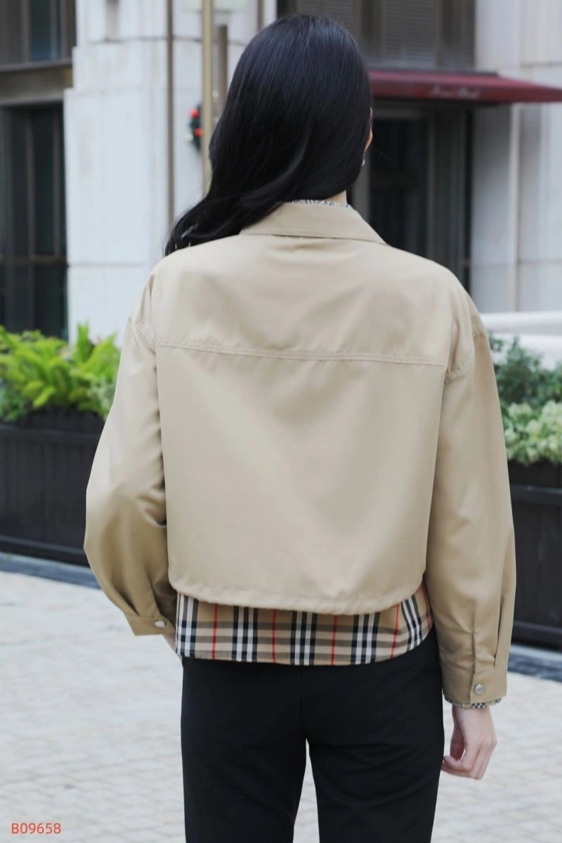 Burberry Outwear Neat 104100