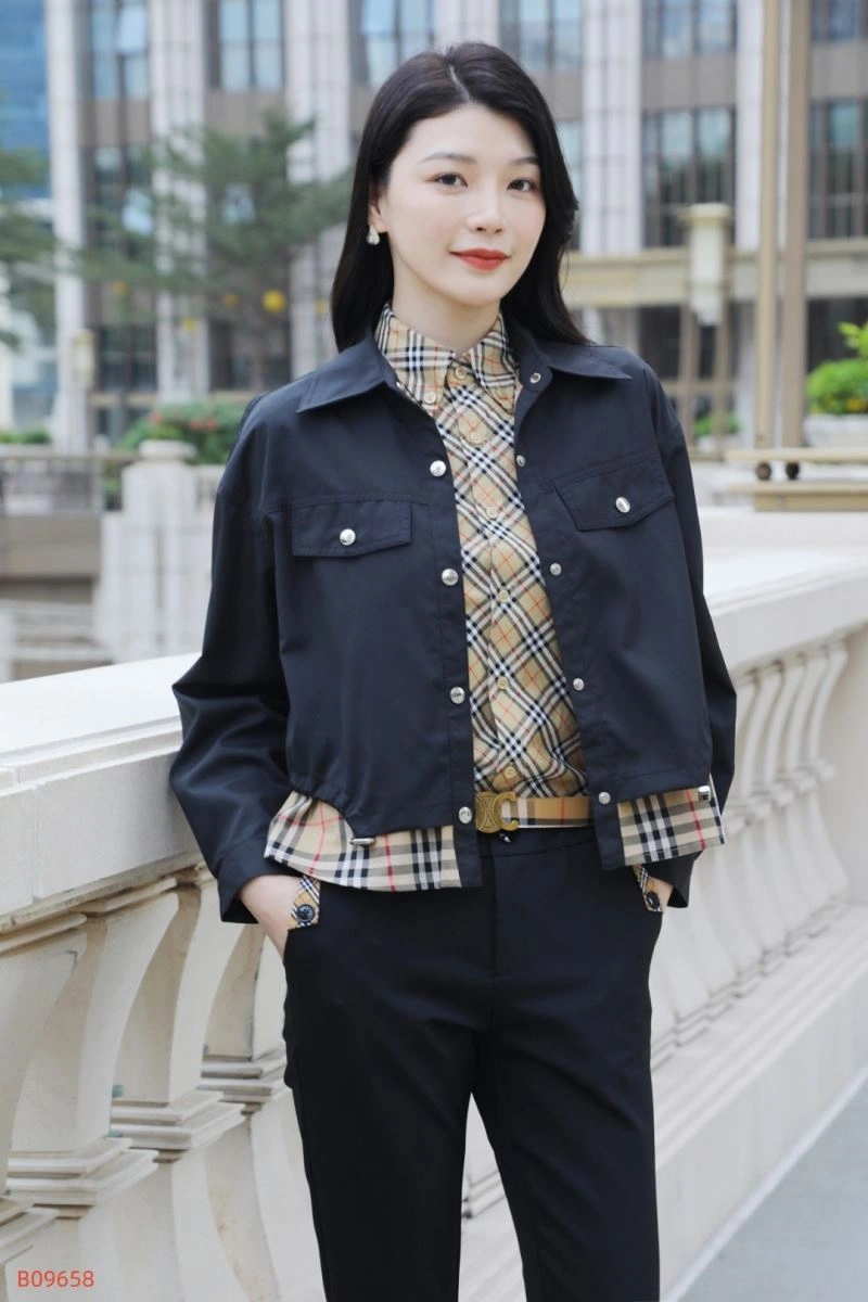 Burberry Outwear Practical 104104
