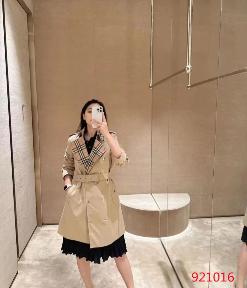 Burberry Outwear TimelessDesign 104134