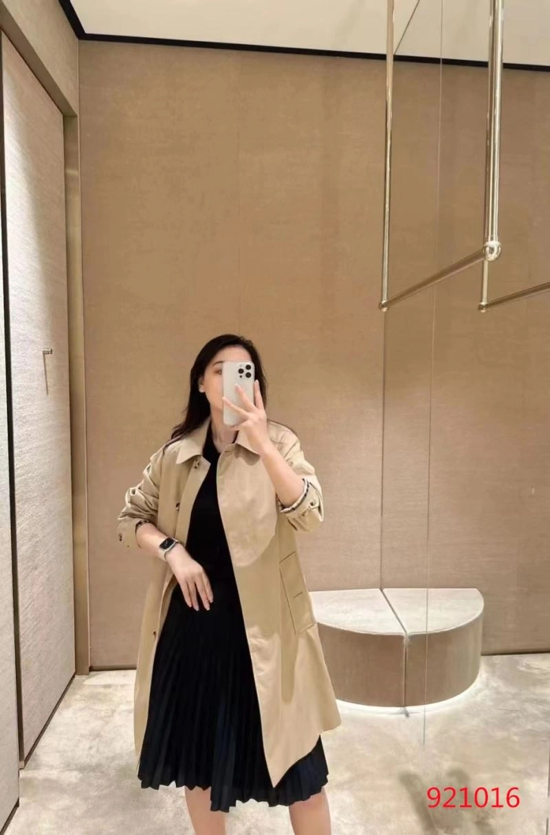 Burberry Outwear TimelessDesign 104134