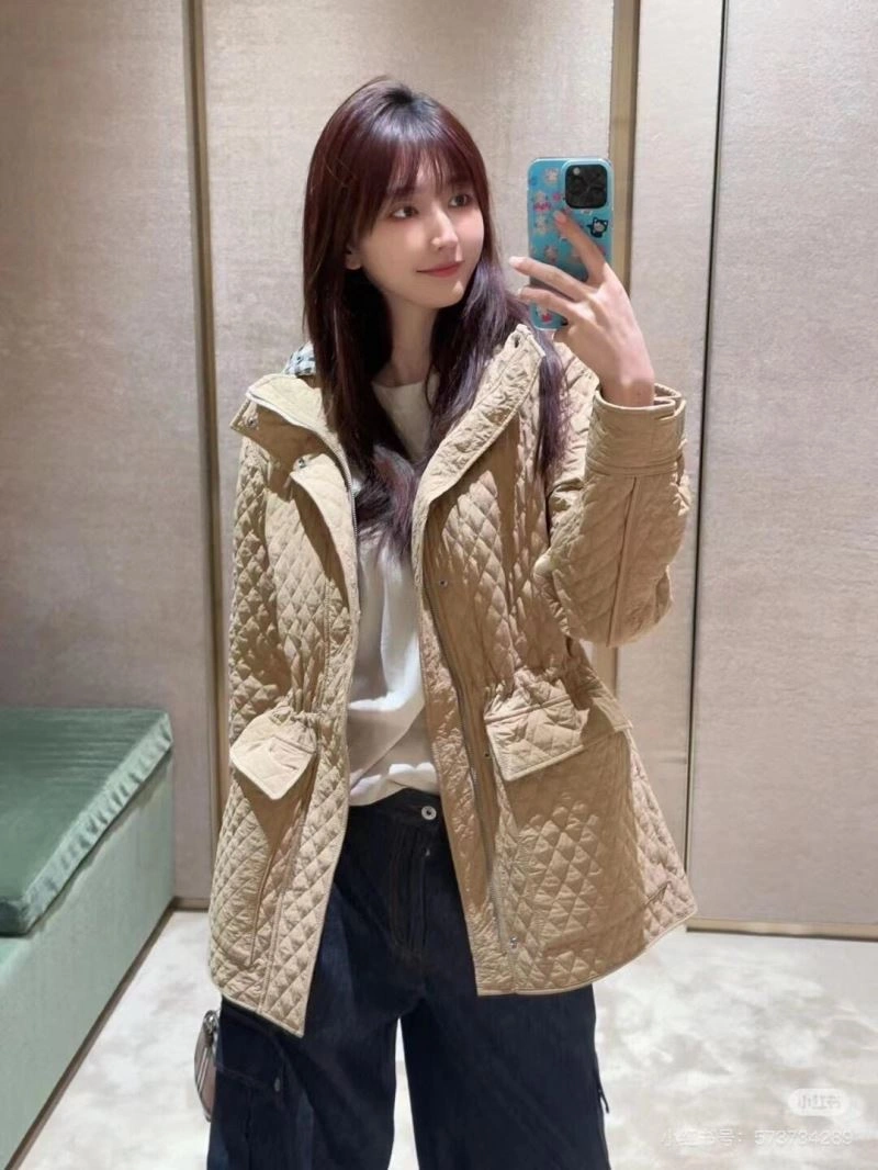 Stylish Burberry Outwear 104118