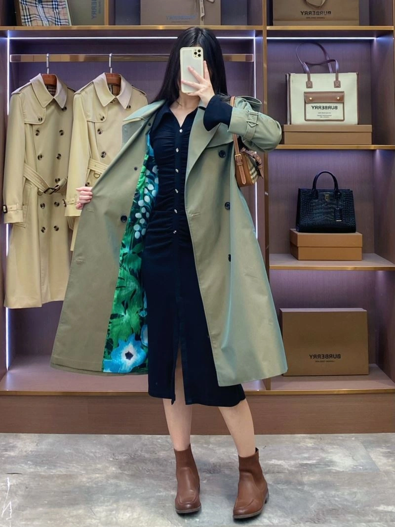 Burberry Outwear Stylish 104073
