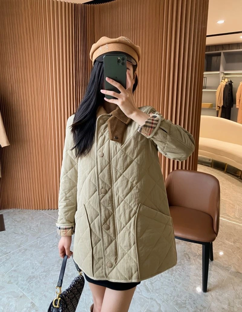 Burberry Outwear FlexibleFit 104056