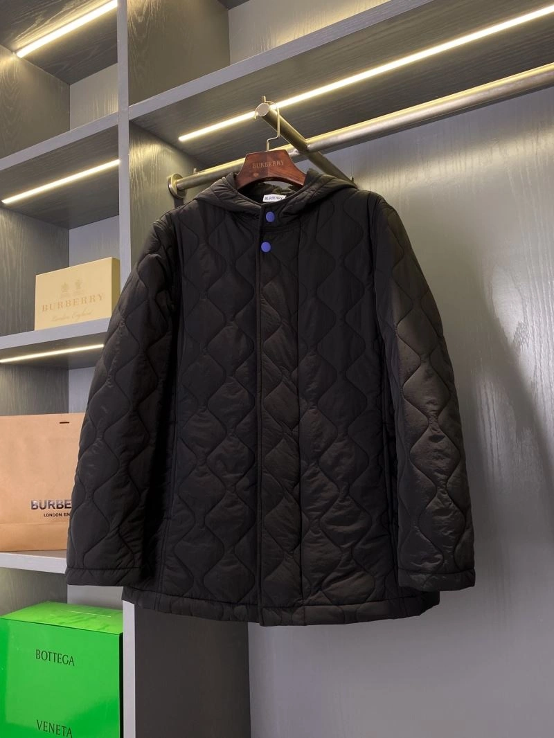 Seasonal Burberry Outwear 104054
