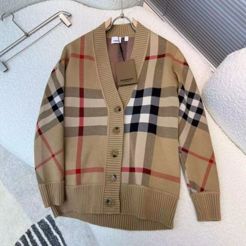 Supportive Burberry Outwear 104048