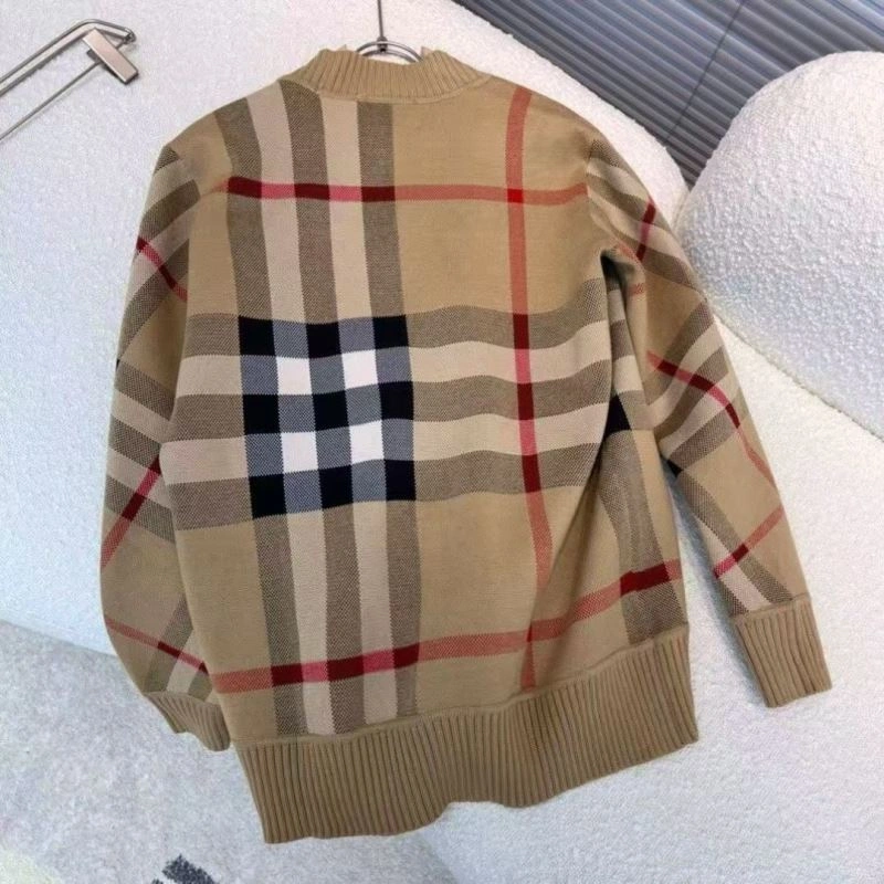 Supportive Burberry Outwear 104048