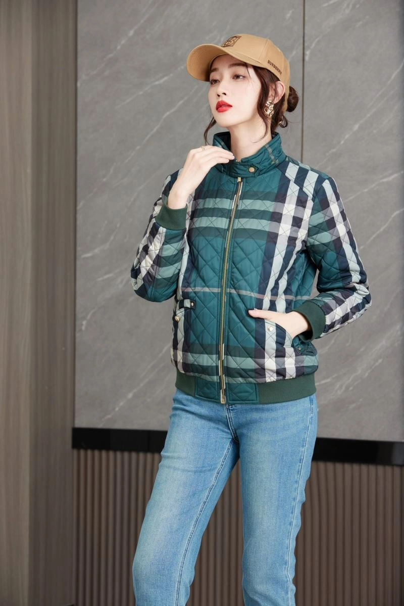 Burberry Outwear WaterResistant 104023