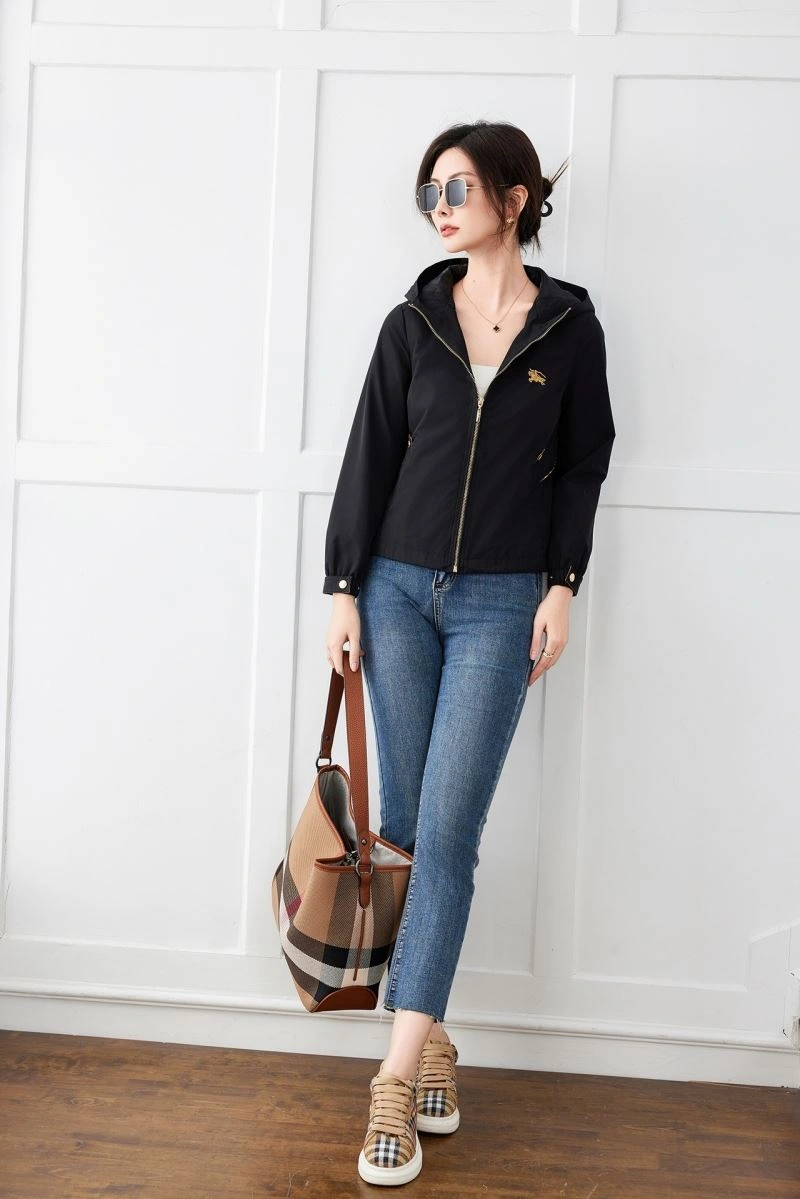 Bright Burberry Outwear 104014