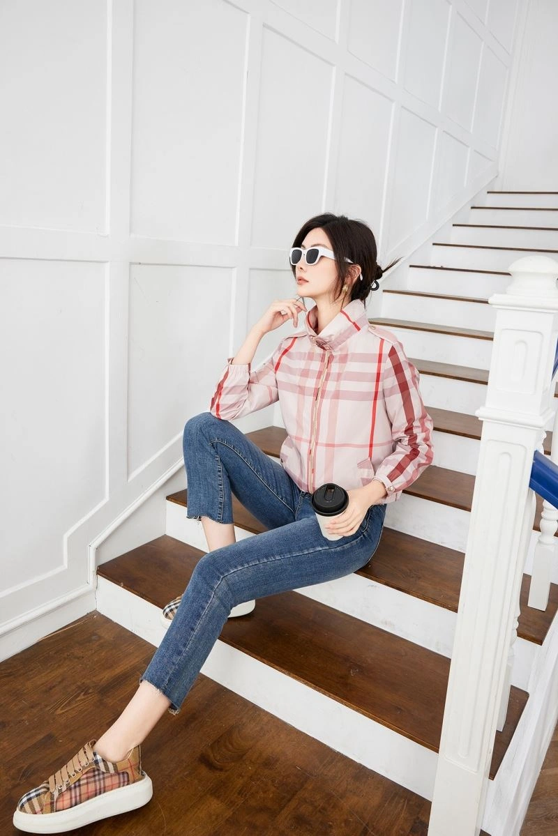 UrbanStyle Burberry Outwear 104005