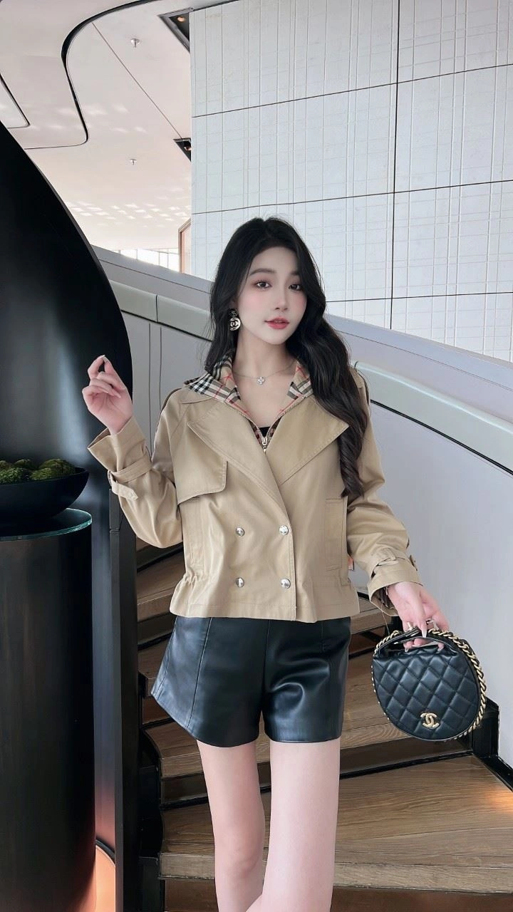 Sustainable Burberry Outwear 104004