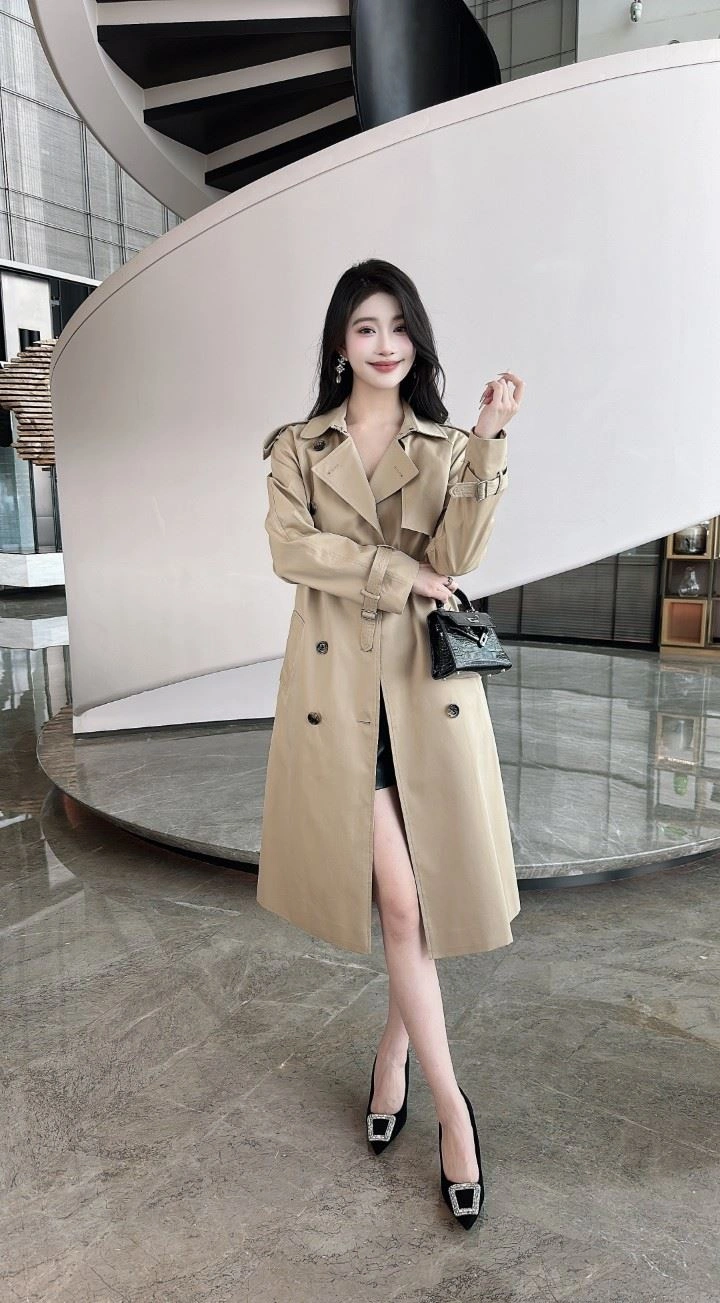 ComfortFit Burberry Outwear 104006