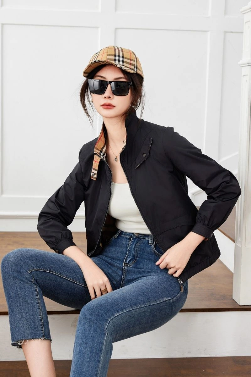 Breathable Burberry Outwear 103995