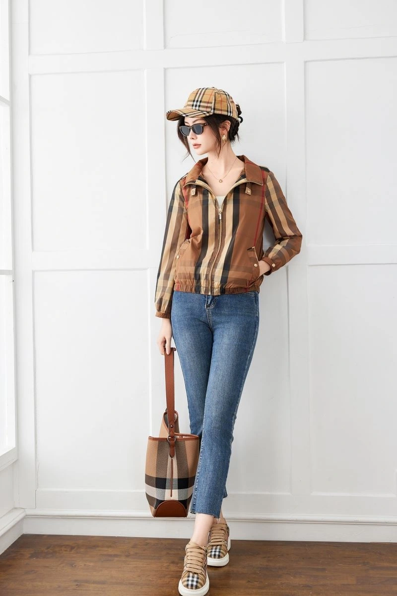 Burberry Outwear Refined 104013
