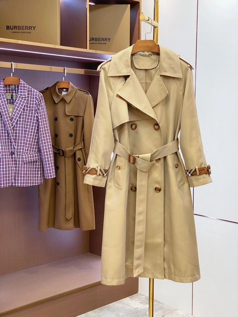 Burberry Outwear FashionForward 103950