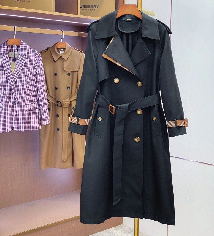 Burberry Outwear Stretchable 103983