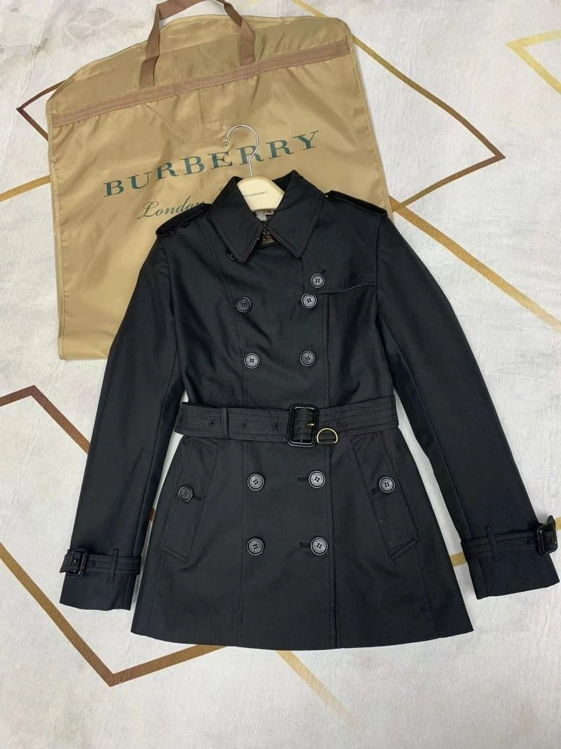 Vibrant Burberry Outwear 103944