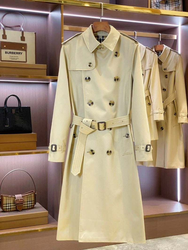 DailyWear Burberry Outwear 103929