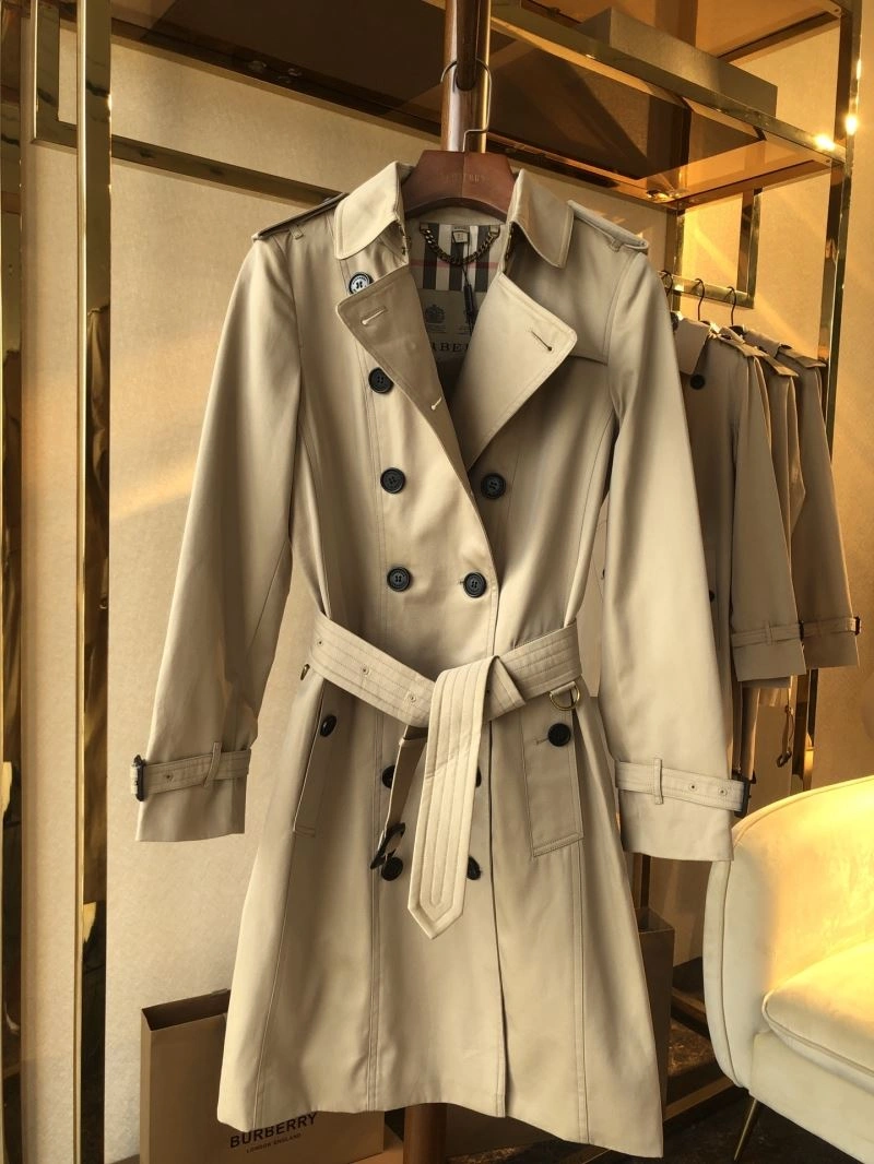 Burberry Outwear EasyMatch 103904