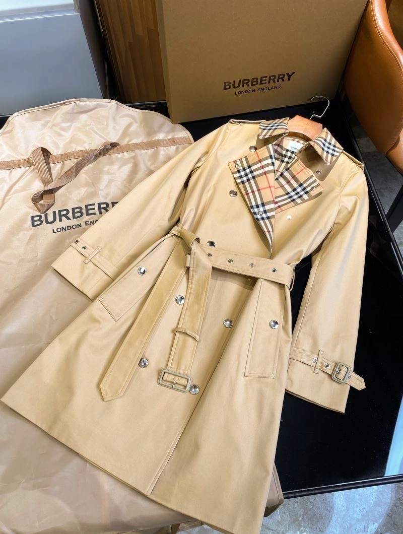 Burberry Outwear Vibrant 103903