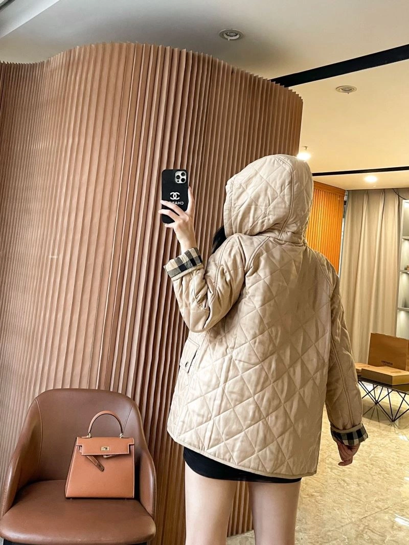 AllSeason Burberry Outwear 103902