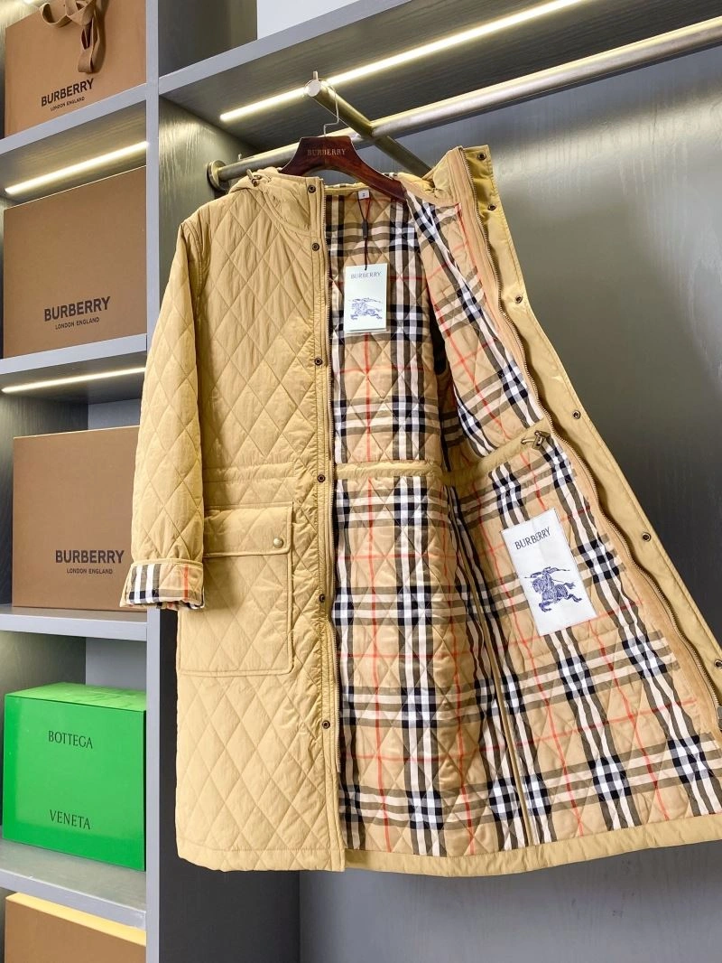 EyeCatching Burberry Outwear 103892