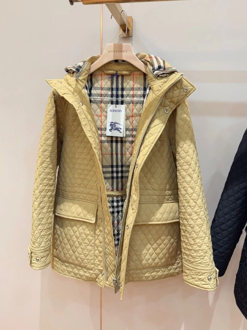 Burberry Outwear MultiPurpose 103889