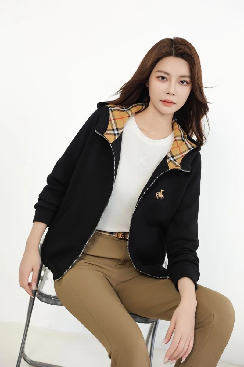 Burberry Outwear Minimalist 103885