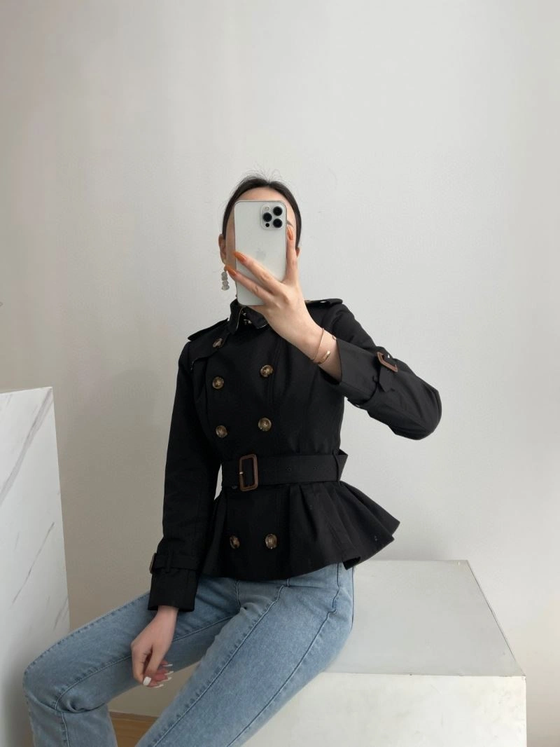 Burberry Outwear Stretchable 103868
