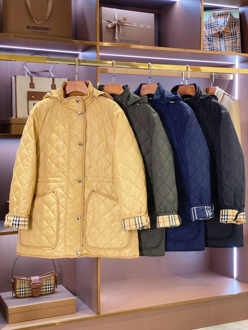 Burberry Outwear Sophisticated 103860