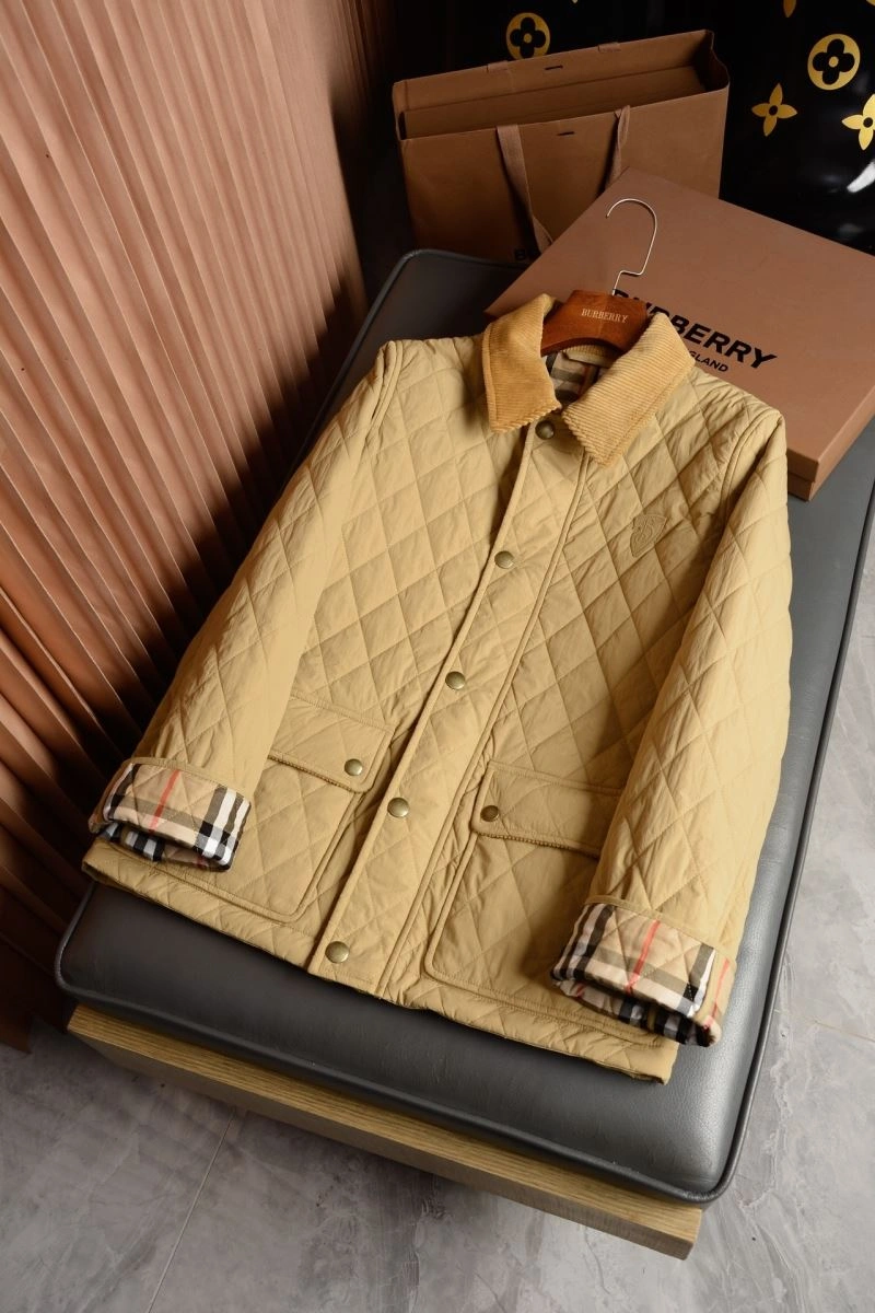 Burberry Outwear FlexibleFit 103849