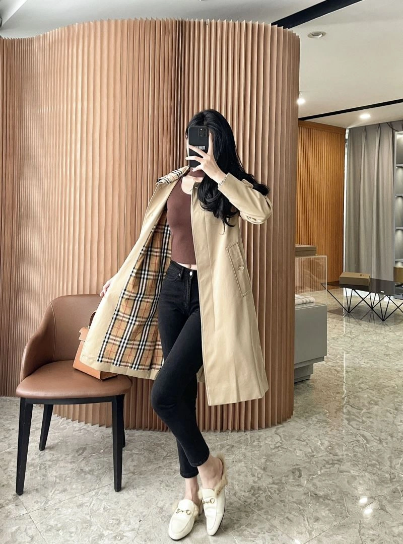 Burberry Outwear RelaxedFit 103830
