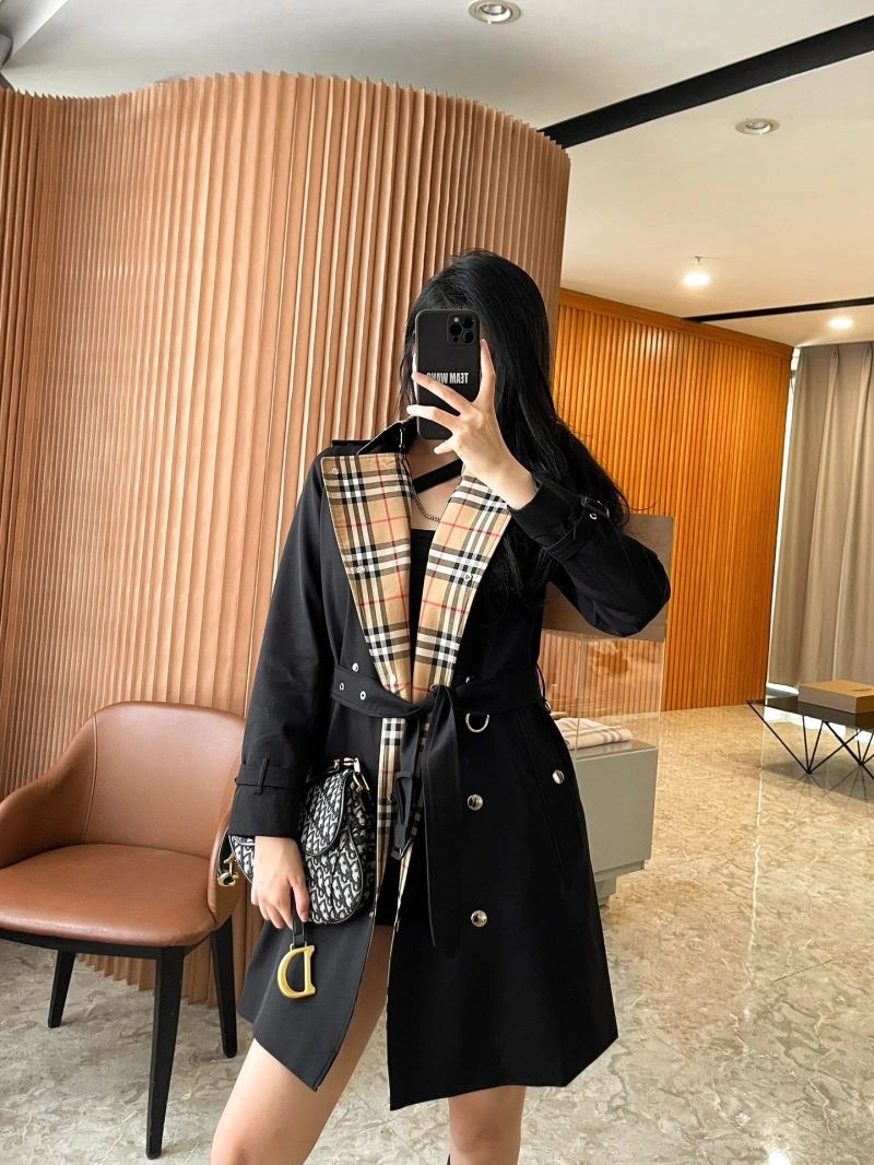 SmoothTexture Burberry Outwear 103810
