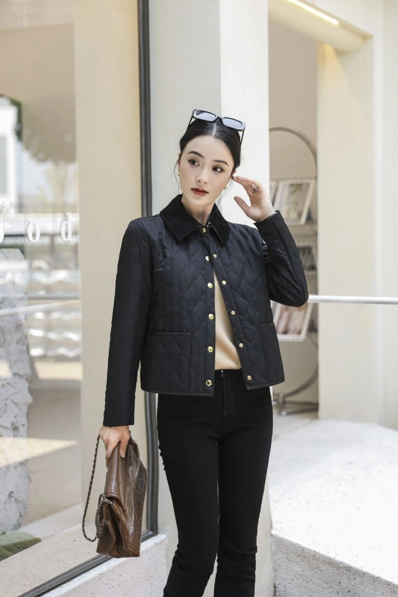 Burberry Outwear Cozy 103754