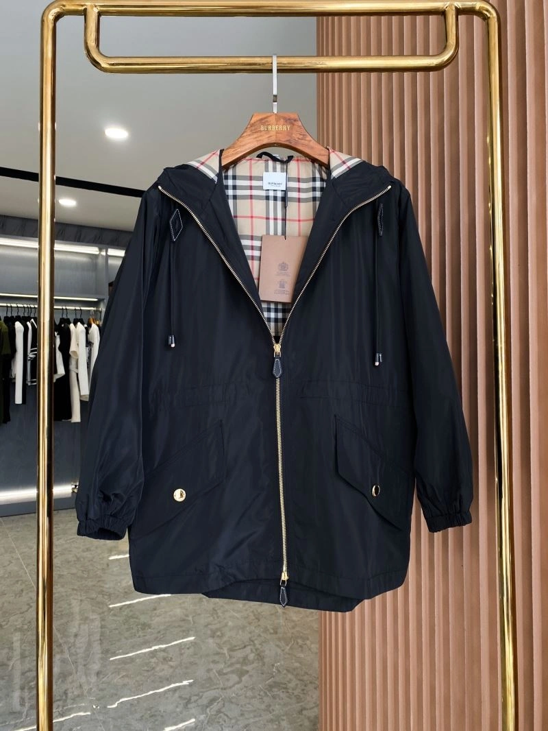 Burberry Outwear Versatile 103744