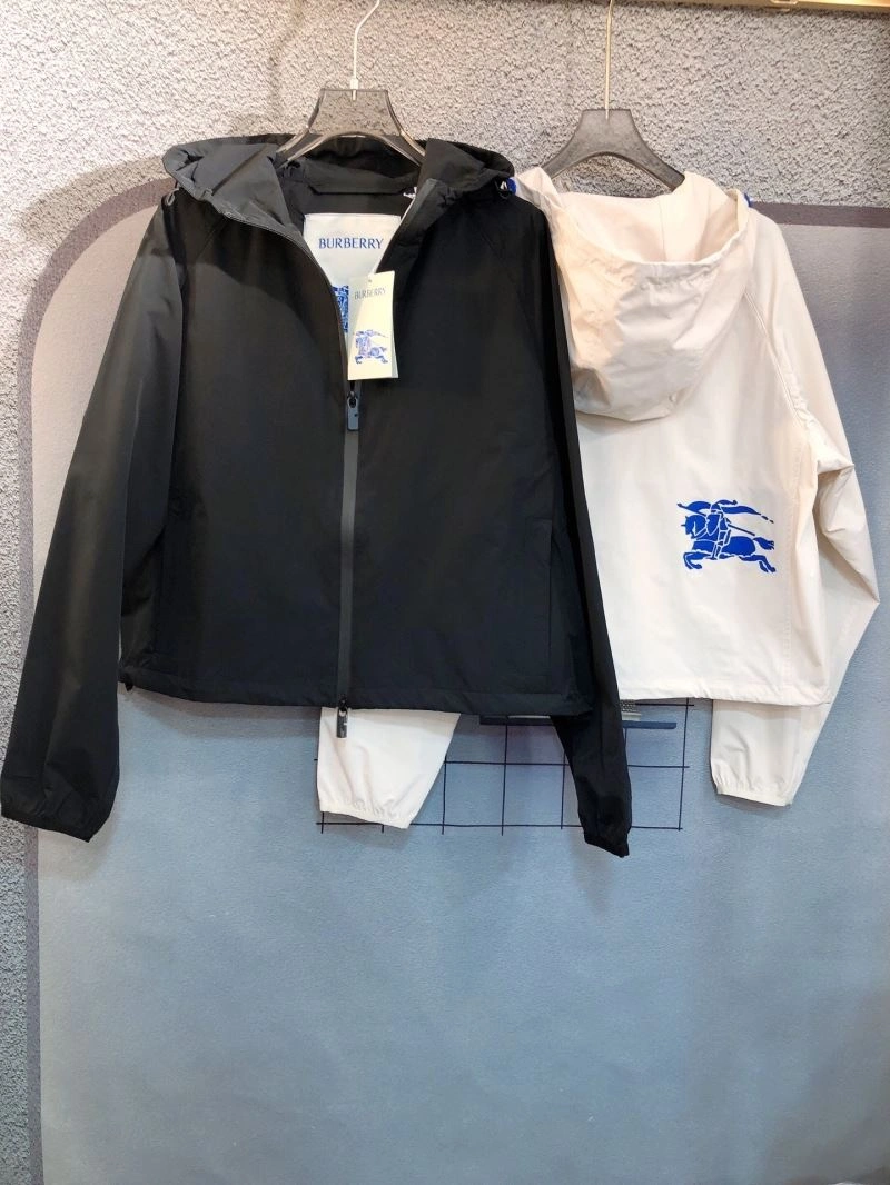 TechFriendly Burberry Outwear 103780