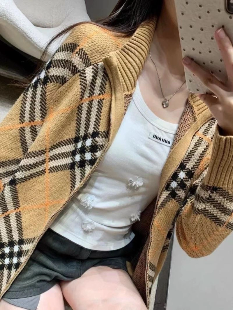 Burberry Outwear Lightweight 103704