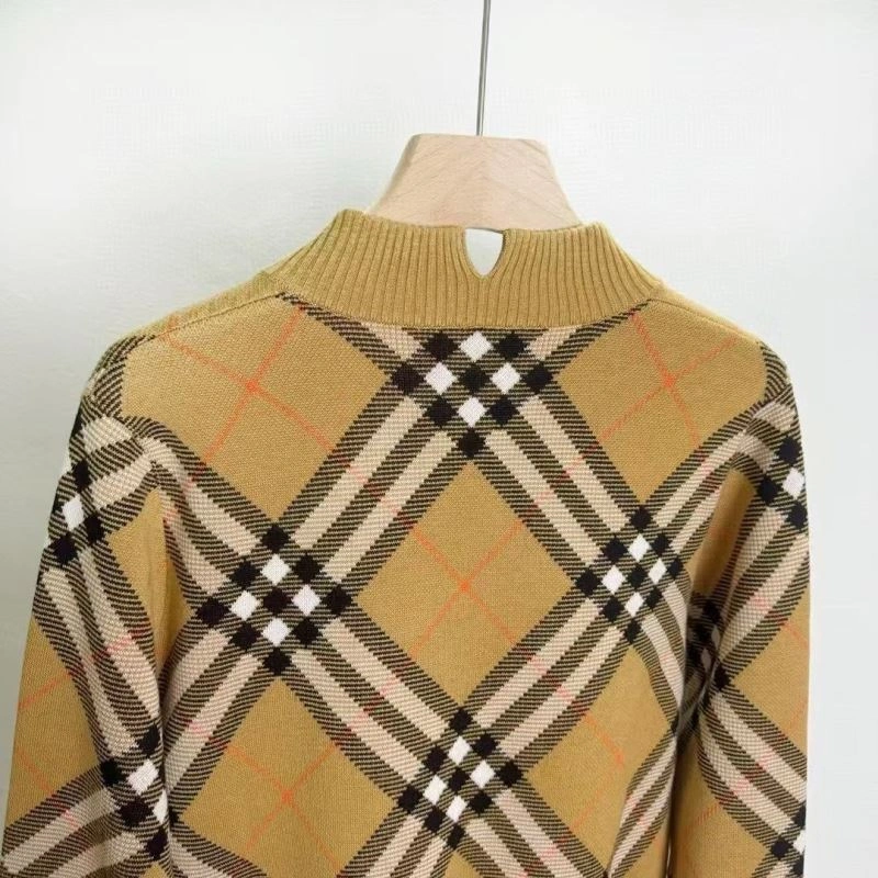 Burberry Outwear Lightweight 103704