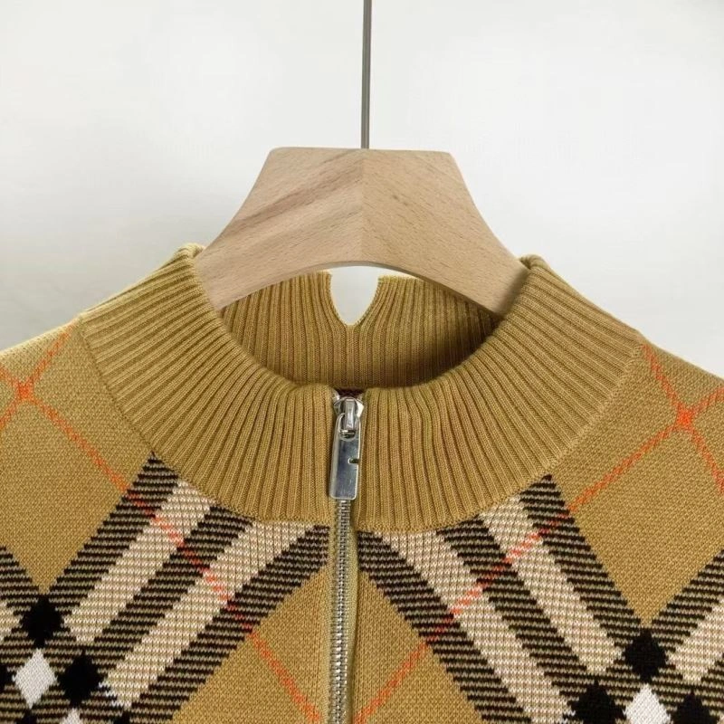 Burberry Outwear Lightweight 103704