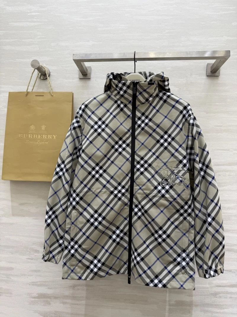 Burberry Outwear Sophisticated 103749