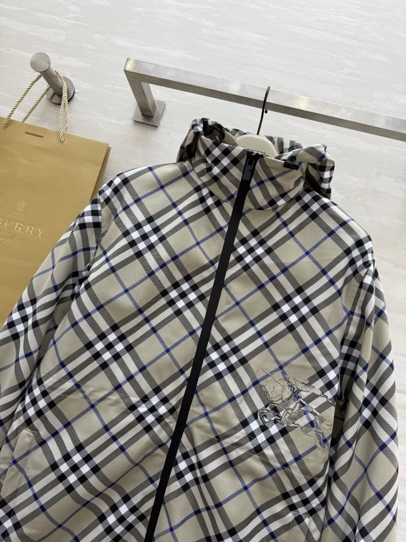 Burberry Outwear Sophisticated 103749